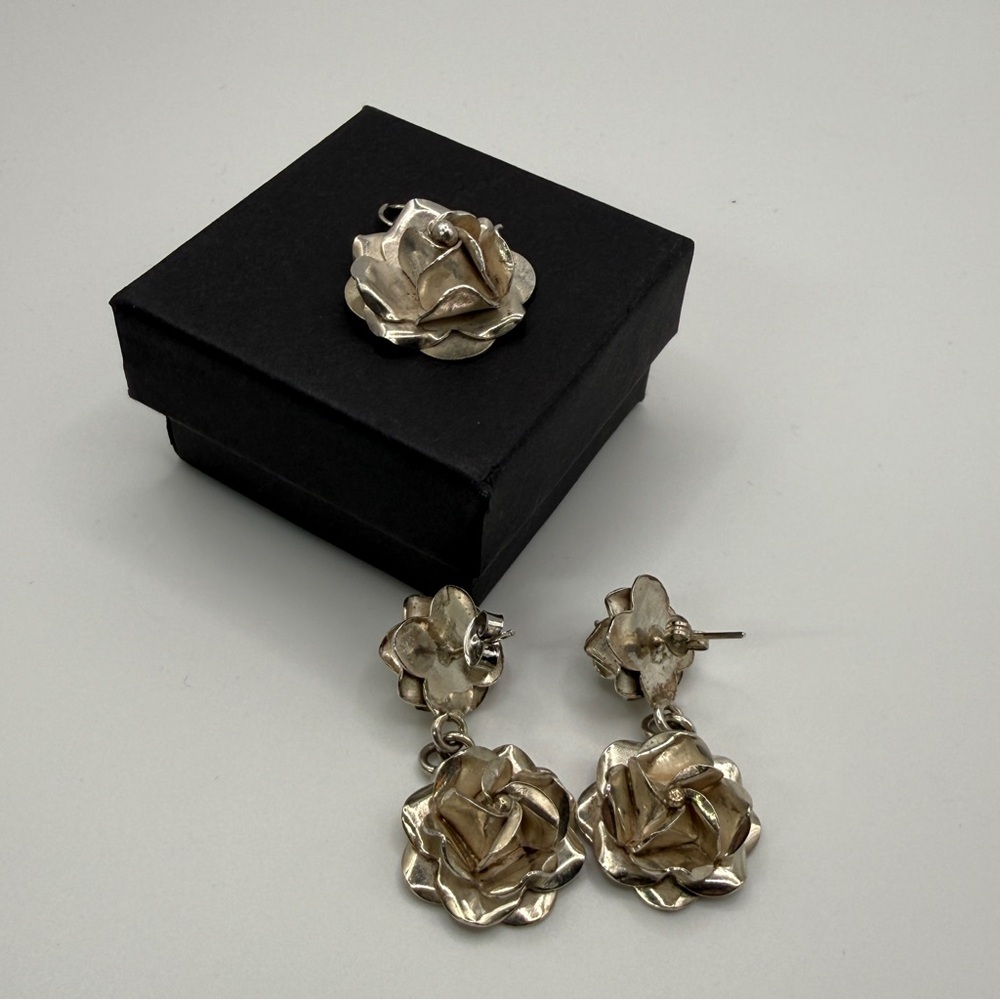 VTG Mexican Sterling Silver Rose Dangling Earrings and Pendant. - Picture 4 of 14